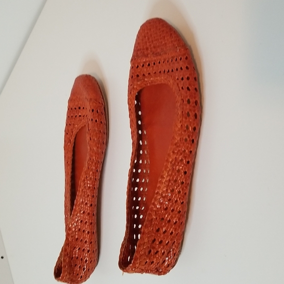 Audrey Brooke Vero Cuoiro Orange Flats - Picture 5 of 8